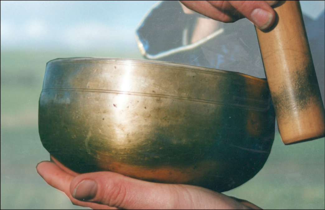 FROME - Tibetan/Himalayan Singing Bowl Workshop led by Michael Ormiston & Candid